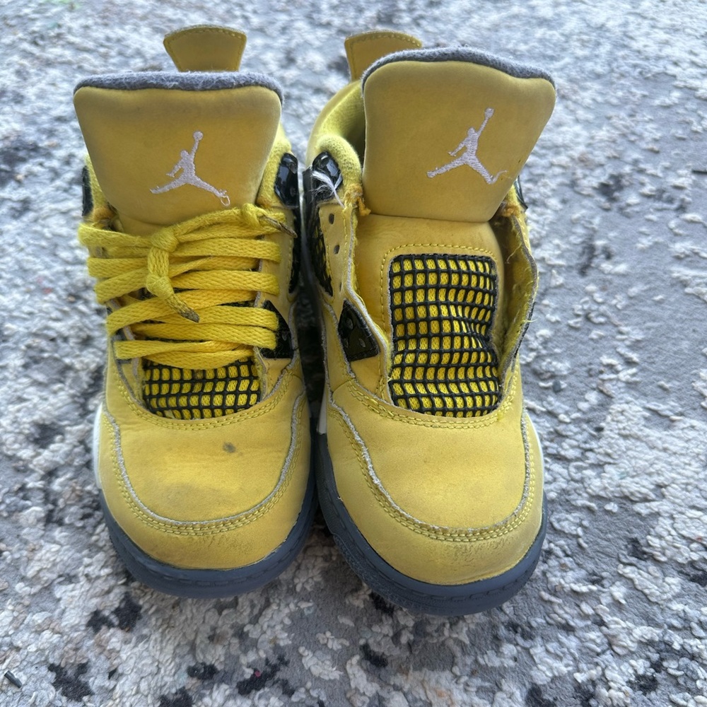 Kids Jordan shoes